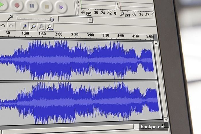 7-Zip extracts RAR, 7Z, TAR and dozens of archive formats